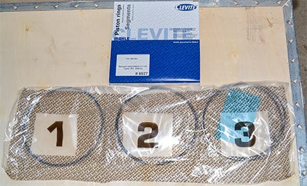 Кольца поршневые 2881682 Mahle в упаковке